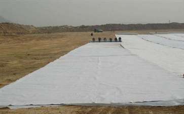 影響復(fù)合土工布導水率的原因